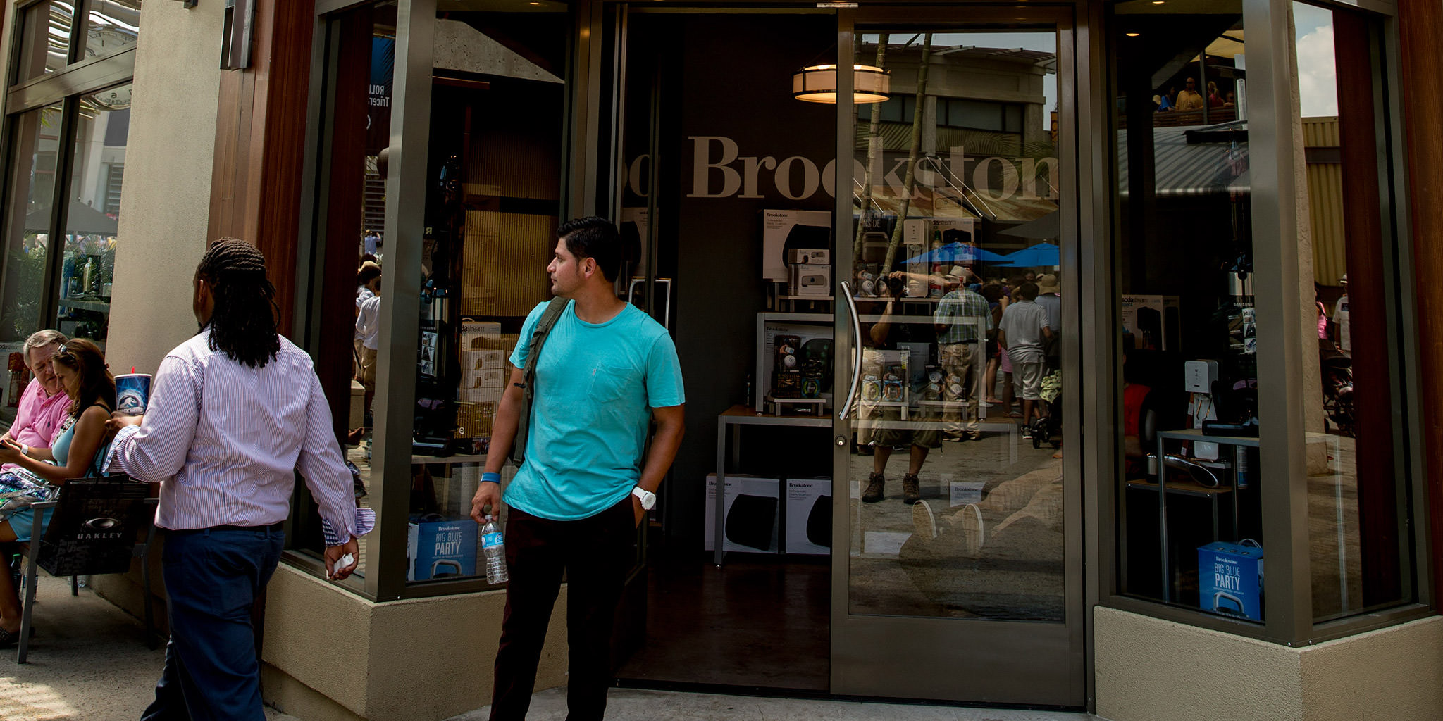 Brookstone Storefront