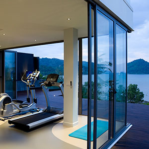 Fitness center at Hilton Isla Nublar Resort